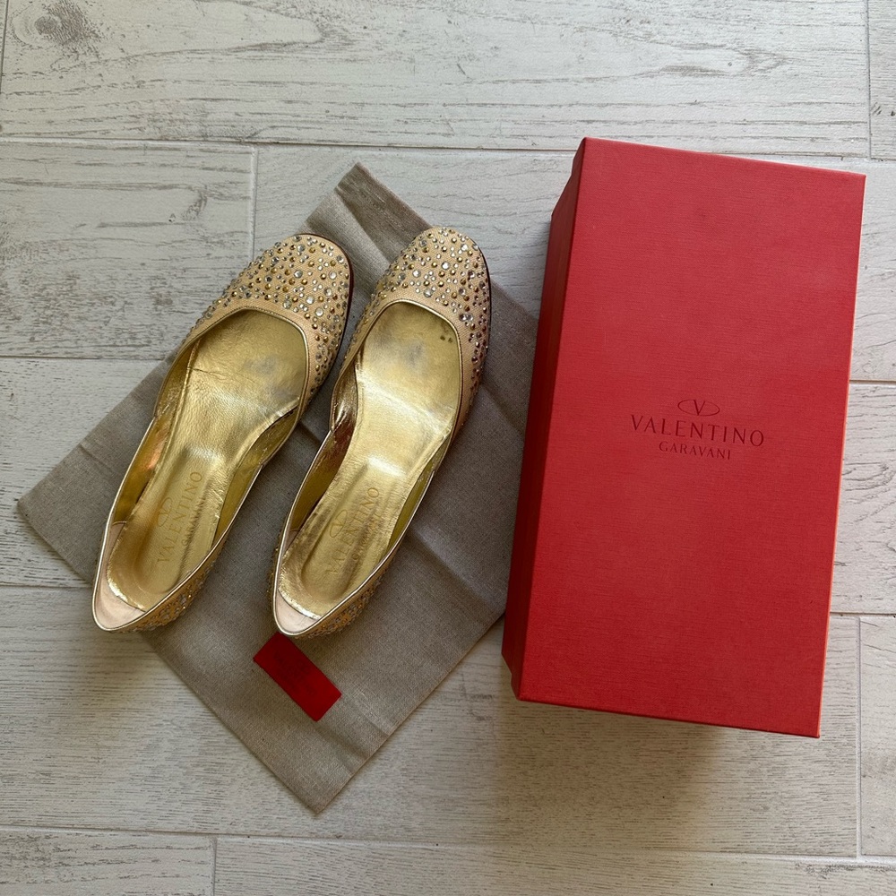 Valentino Garavani flats